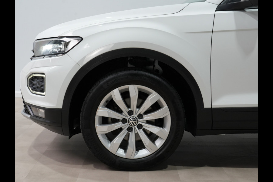 Volkswagen T-Roc 1.0 TSI Style | Trekhaak | Panorama | Full-LED | Navi