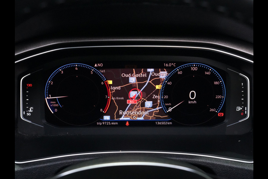 Volkswagen T-Roc 1.0 TSI Style | Trekhaak | Panorama | Full-LED | Navi