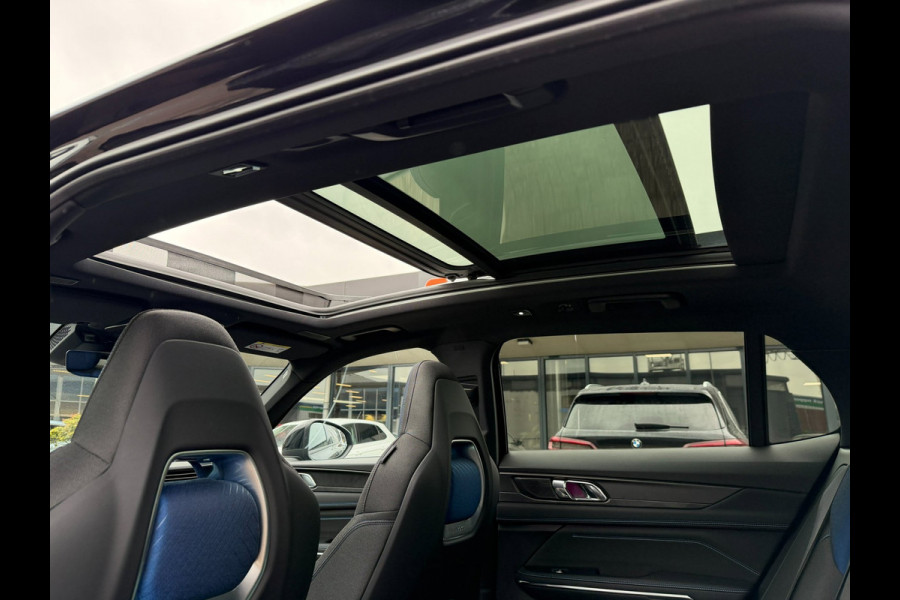Lynk & Co 01 1.5 Plug-In|360|Black Edition|PANO|CARPLAY
