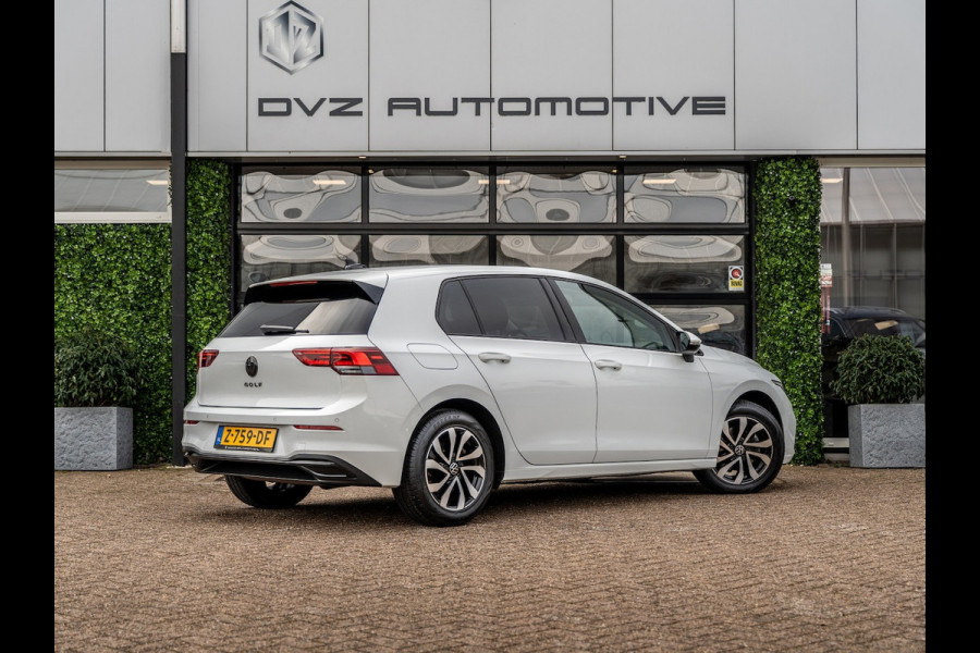 Volkswagen Golf 1.0 eTSI Life Business