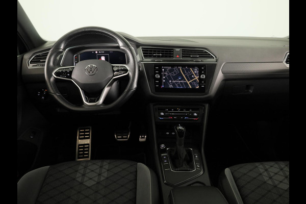 Volkswagen Tiguan 1.5 TSI R-Line Business+ 150PK DSG | Panorama dak | Parkeercamera | Keyless entry | Matrix LED koplampen |