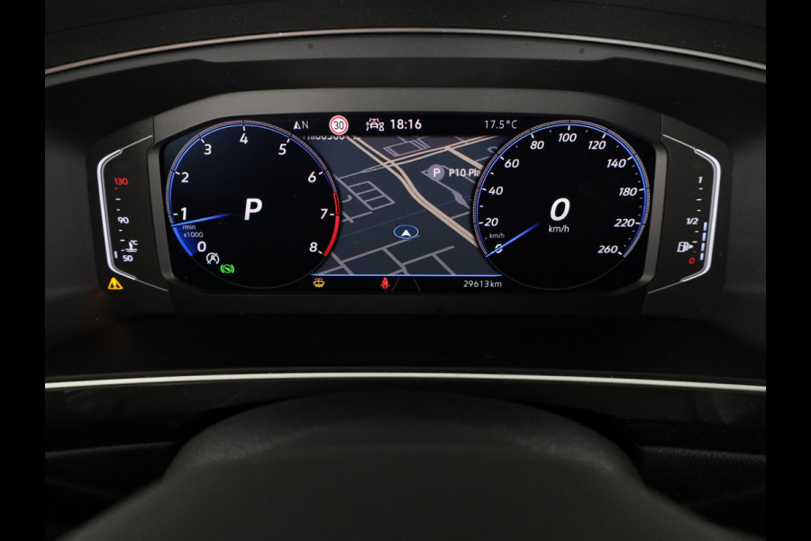 Volkswagen Tiguan 1.5 TSI R-Line Business+ 150PK DSG | Panorama dak | Parkeercamera | Keyless entry | Matrix LED koplampen |
