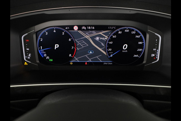Volkswagen Tiguan 1.5 TSI R-Line Business+ 150PK DSG | Panorama dak | Parkeercamera | Keyless entry | Matrix LED koplampen |