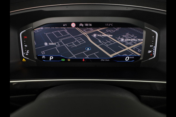 Volkswagen Tiguan 1.5 TSI R-Line Business+ 150PK DSG | Panorama dak | Parkeercamera | Keyless entry | Matrix LED koplampen |