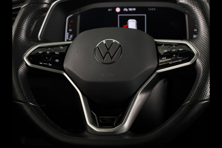 Volkswagen Tiguan 1.5 TSI R-Line Business+ 150PK DSG | Panorama dak | Parkeercamera | Keyless entry | Matrix LED koplampen |