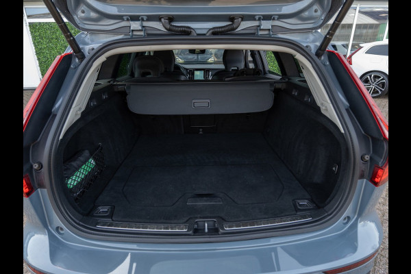 Volvo V60 2.0 T6 Plug-in hybrid AWD Plus Bright