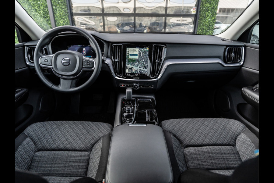 Volvo V60 2.0 T6 Plug-in hybrid AWD Ultimate Bright