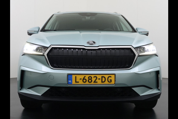 Škoda ENYAQ iV 80 SOH 90% Panoramadak 3-Zone Ecc Adap.Cruise Camera Navi Apple Carplay Android Auto Pdc Stoel+Stuurverwarming Lmv Led Privacy Glas Keyless advanced Dodehoek detectie File assistent Verkeersbord detectie 1e Eigenaar Dealeronderhouden Origineel Nederlandse Auto