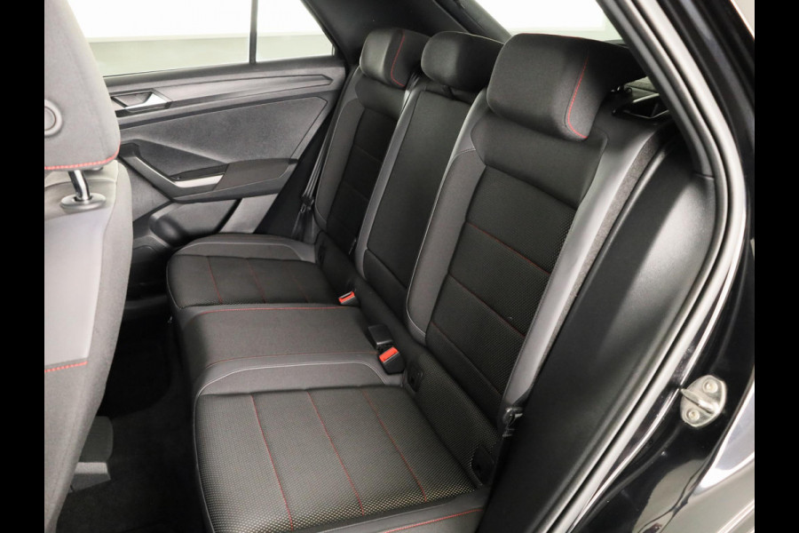 Volkswagen T-Roc 1.5 TSI Sport Business R 150pk DSG | Panoramadak | Parkeercamera | Adaptieve cruise controle | Parkeercamera