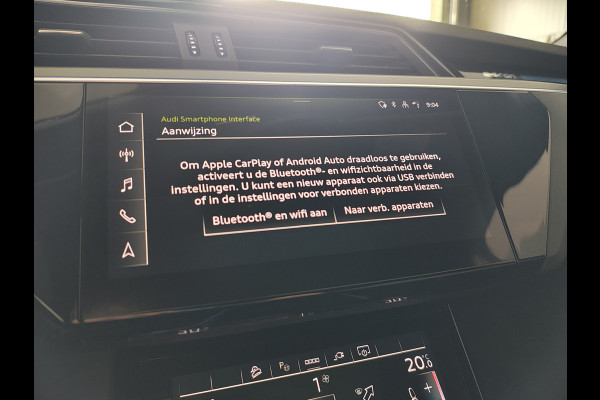 Audi e-tron 55 Quattro Advanced Edition Plus 95kWh Panoramadak Leder/Alcantara Adap.Cruise Camera Apple Carplay Android Auto Navi Ecc SOH 86 Elek.Stoelen+Memory+Verwarmd Elek.Achterklep Lmv 21" Keyless Privacy Glas Led DAB Dealeronderhouden Origineel Nederlandse Auto