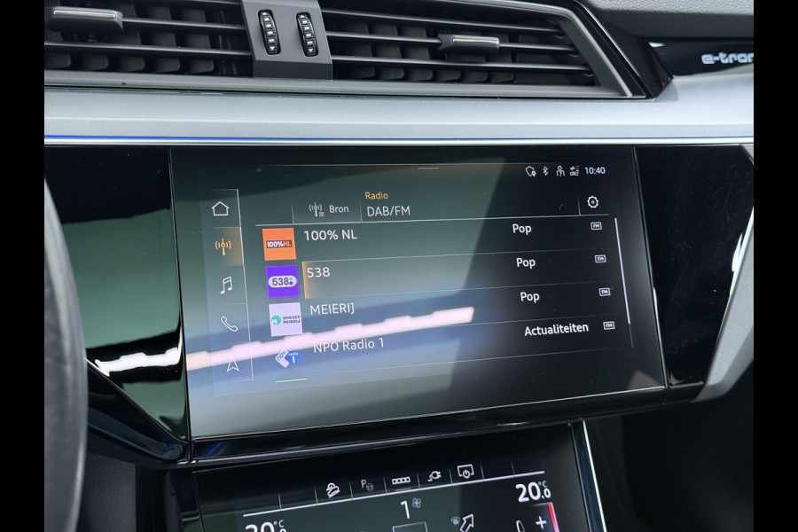 Audi e-tron 55 Quattro Advanced Edition Plus 95kWh Panoramadak Leder/Alcantara Adap.Cruise Camera Apple Carplay Android Auto Navi Ecc SOH 86 Elek.Stoelen+Memory+Verwarmd Elek.Achterklep Lmv 21" Keyless Privacy Glas Led DAB Dealeronderhouden Origineel Nederlandse Auto