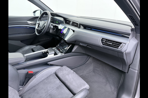 Audi e-tron 55 Quattro Advanced Edition Plus 95kWh Panoramadak Leder/Alcantara Adap.Cruise Camera Apple Carplay Android Auto Navi Ecc SOH 86 Elek.Stoelen+Memory+Verwarmd Elek.Achterklep Lmv 21" Keyless Privacy Glas Led DAB Dealeronderhouden Origineel Nederlandse Auto