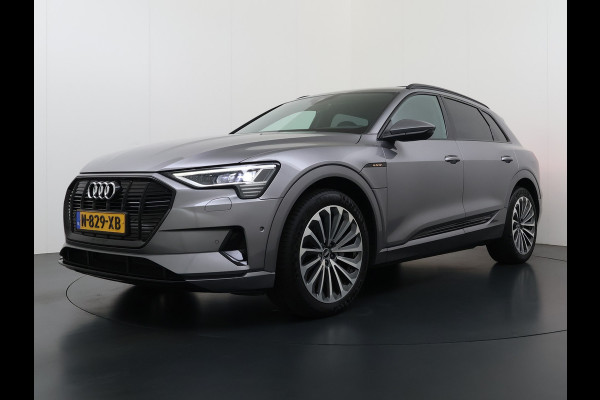Audi e-tron 55 Quattro Advanced Edition Plus 95kWh Panoramadak Leder/Alcantara Adap.Cruise Camera Apple Carplay Android Auto Navi Ecc SOH 86 Elek.Stoelen+Memory+Verwarmd Elek.Achterklep Lmv 21" Keyless Privacy Glas Led DAB Dealeronderhouden Origineel Nederlandse Auto