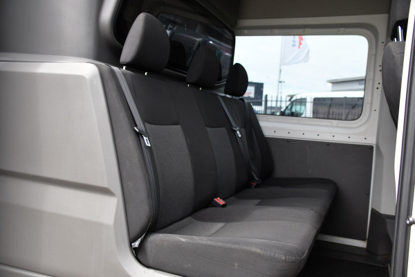 Volkswagen Crafter 35 2.0 TDI L4H3 DC PB Edition Cruise, Carplay, 177pk, Trekhaak, Multimedia, Airco, 5 Zits, Automaat, Uniek!