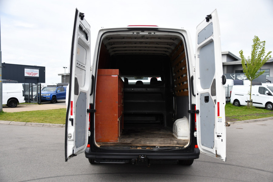 Volkswagen Crafter 35 2.0 TDI L4H3 DC PB Edition Cruise, Carplay, 177pk, Trekhaak, Multimedia, Airco, 5 Zits, Automaat, Uniek!
