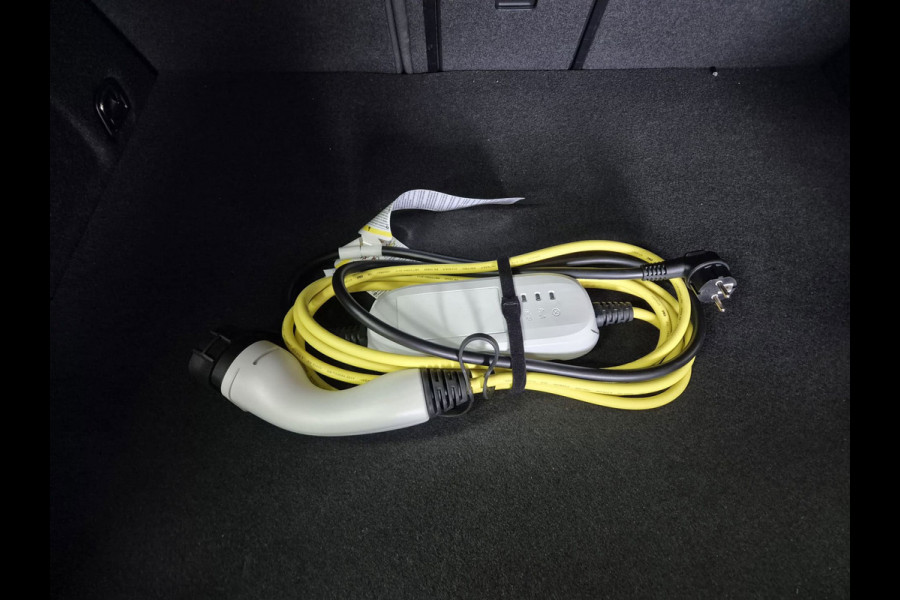 CUPRA Formentor 1.4 e-Hybrid VZ Copper Edition | Cruise| Sfeer | Camera | Navi | Stuurverwarming |