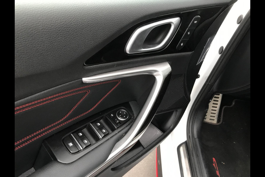 Kia ProCeed 1.6 T-GDI GT 204PK