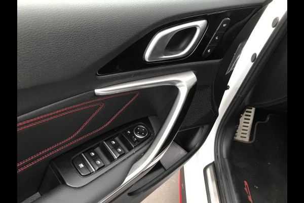 Kia ProCeed 1.6 T-GDI GT 204PK