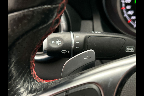 Mercedes-Benz CLA-Klasse 180 Business Solution AMG | Trekhaak | Camera | LED | Alcantara/Leder | Origineel NL