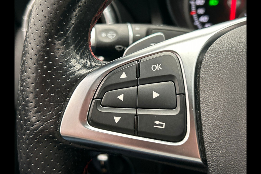 Mercedes-Benz CLA-Klasse 180 Business Solution AMG | Trekhaak | Camera | LED | Alcantara/Leder | Origineel NL