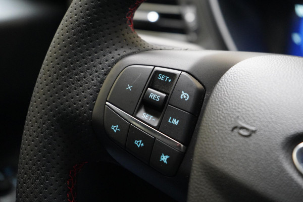 Ford Kuga 2.5 PHEV ST-Line | Carplay | Winter-pack | Parkeersensoren | Keyless | Lm velgen