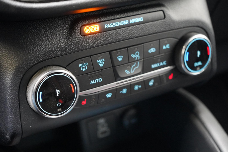 Ford Kuga 2.5 PHEV ST-Line | Carplay | Winter-pack | Parkeersensoren | Keyless | Lm velgen