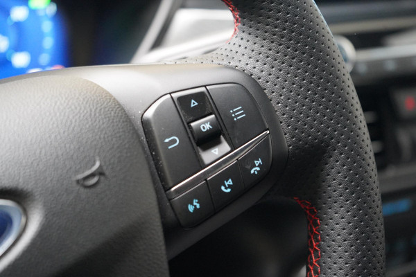 Ford Kuga 2.5 PHEV ST-Line | Carplay | Winter-pack | Parkeersensoren | Keyless | Lm velgen