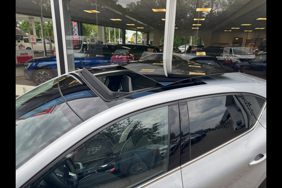 Renault Captur TCe 90 Techno Pano / Groot navi / Clima / Keyless / LM velgen