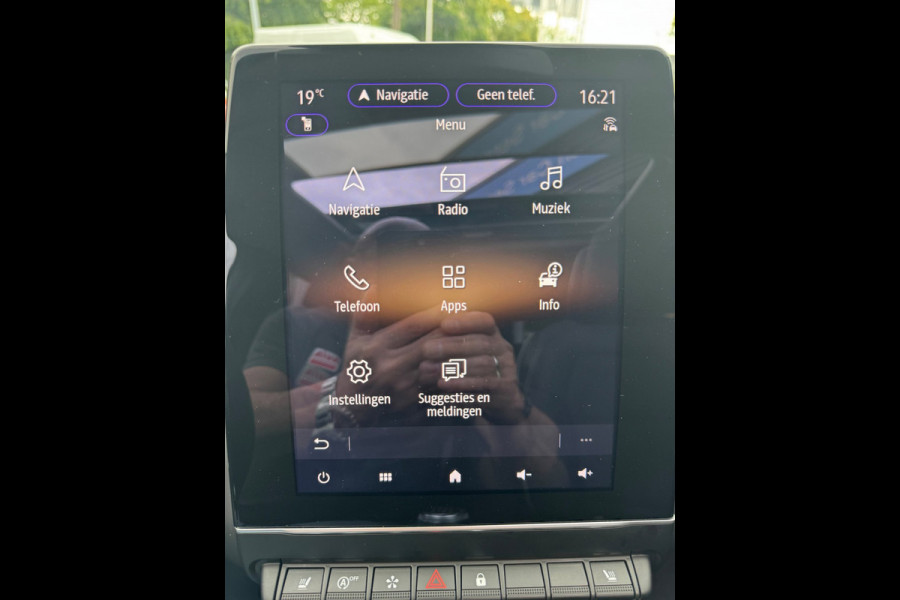 Renault Captur TCe 90 Techno Pano / Groot navi / Clima / Keyless / LM velgen