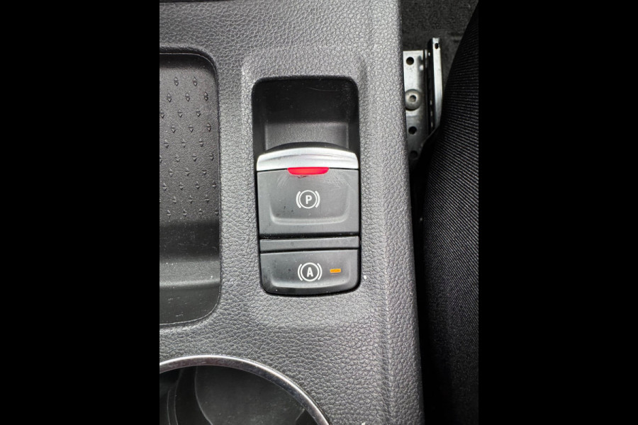 Renault Captur TCe 90 Techno Pano / Groot navi / Clima / Keyless / LM velgen