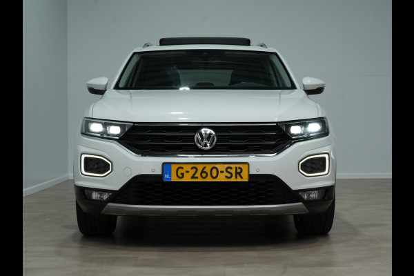 Volkswagen T-Roc 1.0 TSI Style | Trekhaak | Panorama | Full-LED | Navi