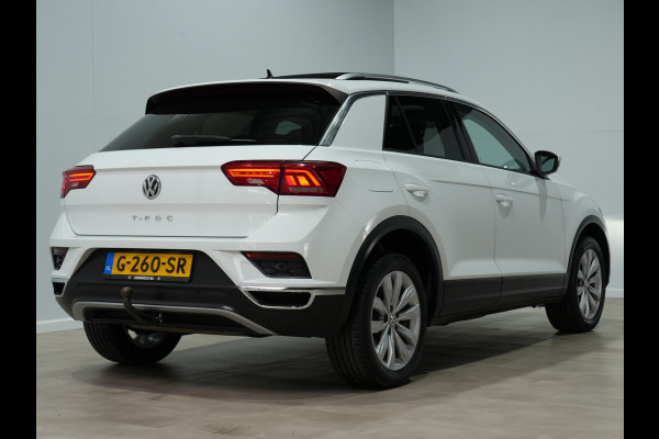 Volkswagen T-Roc 1.0 TSI Style | Trekhaak | Panorama | Full-LED | Navi