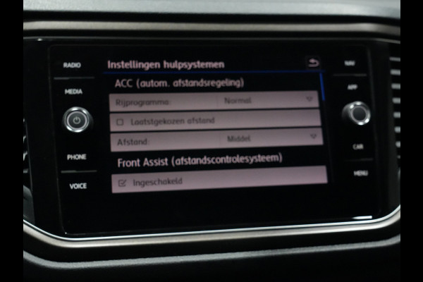 Volkswagen T-Roc 1.0 TSI Style | Trekhaak | Panorama | Full-LED | Navi