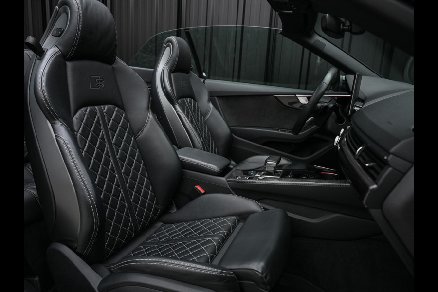 Audi A5 Cabriolet 3.0 TFSI S5 quattro | Head-up | B&O Sound | Trekhaak | Matrix led | S-stoelen met massage | 360 Camera | Keyless entry | Memory seats | Carbon inleg