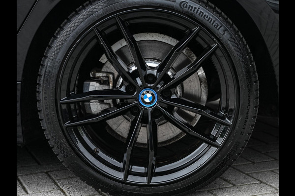 BMW 3 Serie Touring 330e xDrive