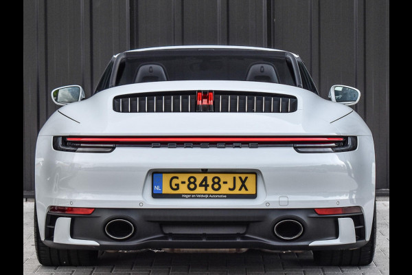 Porsche 911 Cabrio 3.0 Carrera 4 S NL-Auto 451pk | Sport design pack | Achteras besturing | Lift systeem | Sport chrono | 18-wegs memory seats | Burmester sound | Adaptive cruise | Carbon pack | Matrix led | 360 camera | Nw prijs 236.000