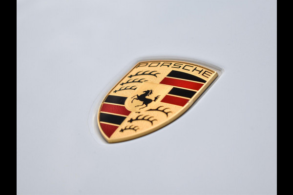 Porsche 911 Cabrio 3.0 Carrera 4 S NL-Auto 451pk | Sport design pack | Achteras besturing | Lift systeem | Sport chrono | 18-wegs memory seats | Burmester sound | Adaptive cruise | Carbon pack | Matrix led | 360 camera | Nw prijs 236.000