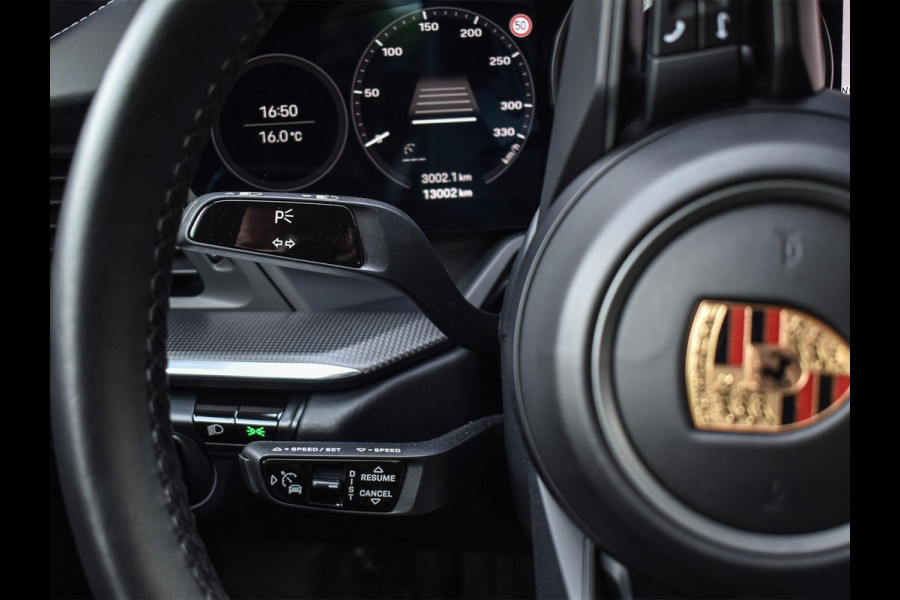 Porsche 911 Cabrio 3.0 Carrera 4 S NL-Auto 451pk | Sport design pack | Achteras besturing | Lift systeem | Sport chrono | 18-wegs memory seats | Burmester sound | Adaptive cruise | Carbon pack | Matrix led | 360 camera | Nw prijs 236.000
