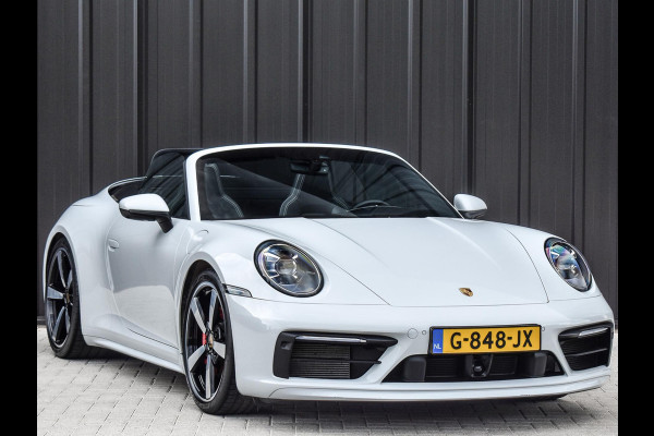 Porsche 911 Cabrio 3.0 Carrera 4 S NL-Auto 451pk | Sport design pack | Achteras besturing | Lift systeem | Sport chrono | 18-wegs memory seats | Burmester sound | Adaptive cruise | Carbon pack | Matrix led | 360 camera | Nw prijs 236.000