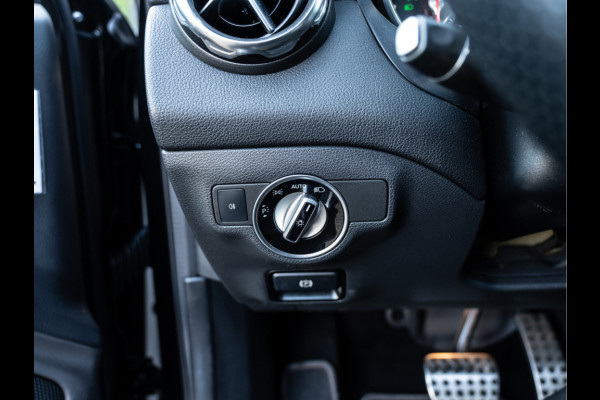Mercedes-Benz GLA 180 Business Solution AMG Night Upgrade