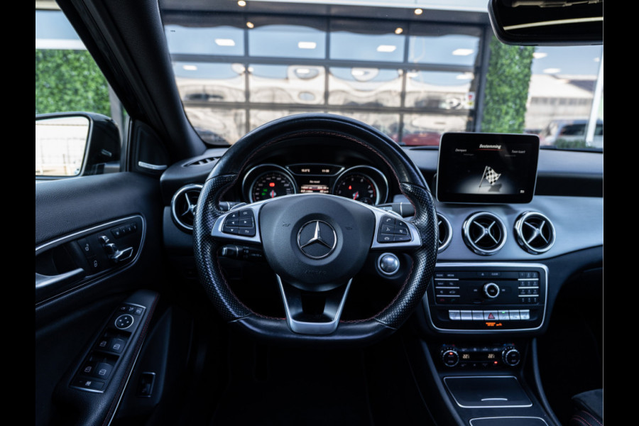 Mercedes-Benz GLA 180 Business Solution AMG Night Upgrade