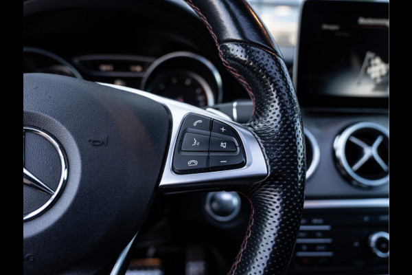 Mercedes-Benz GLA 180 Business Solution AMG Night Upgrade