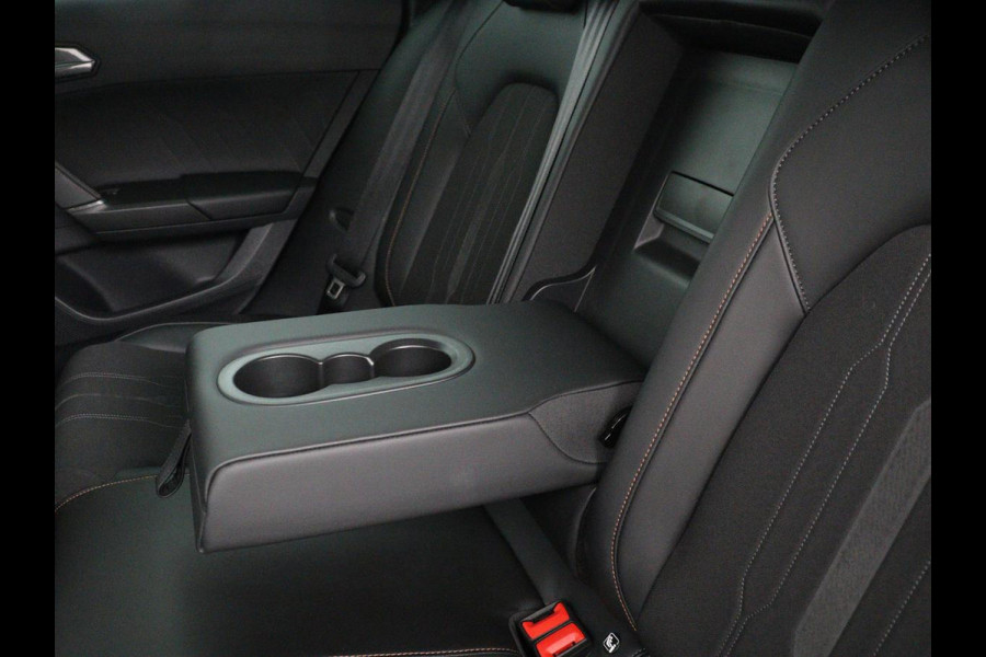 CUPRA Leon 1.4 eHybrid VZ | SOH 93,5% | 245pk | Stoelverwarming | Adaptive cruise | Navigatie | Camera | Stuurverwarming | Park Assist | Sfeerverlichting | Keyless | Full LED | Sportstoelen | PHEV | Plug In