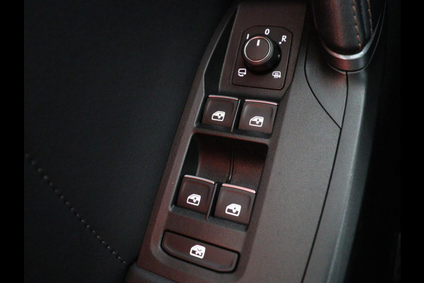 CUPRA Leon 1.4 eHybrid VZ | SOH 93,5% | 245pk | Stoelverwarming | Adaptive cruise | Navigatie | Camera | Stuurverwarming | Park Assist | Sfeerverlichting | Keyless | Full LED | Sportstoelen | PHEV | Plug In