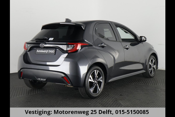 Toyota Yaris 1.5 HYBRID DYNAMIC PACK GARANTIE 2035 !! BIJNA NIEUW. CAMERA. APPEL/ANDROID/ ADAPTIVE
