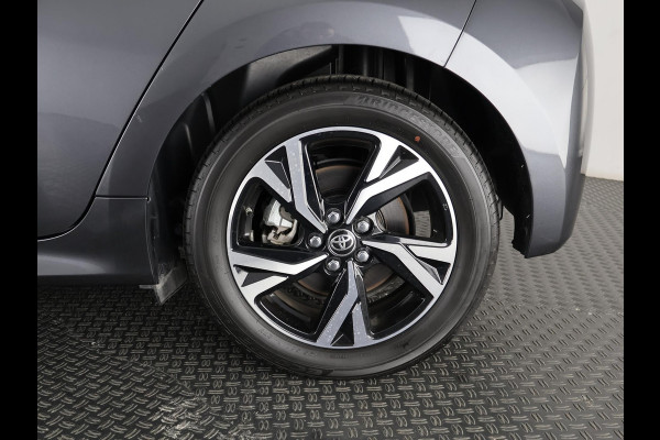 Toyota Yaris 1.5 HYBRID DYNAMIC PACK GARANTIE 2035 !! BIJNA NIEUW. CAMERA. APPEL/ANDROID/ ADAPTIVE