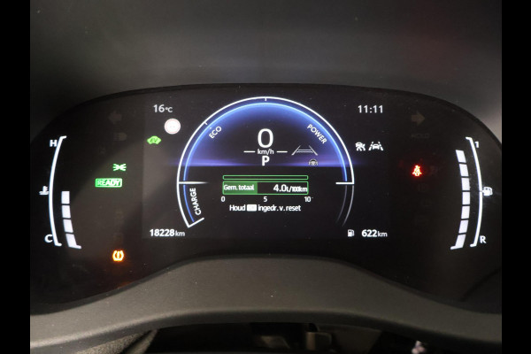 Toyota Yaris 1.5 HYBRID DYNAMIC PACK GARANTIE 2035 !! BIJNA NIEUW. CAMERA. APPEL/ANDROID/ ADAPTIVE