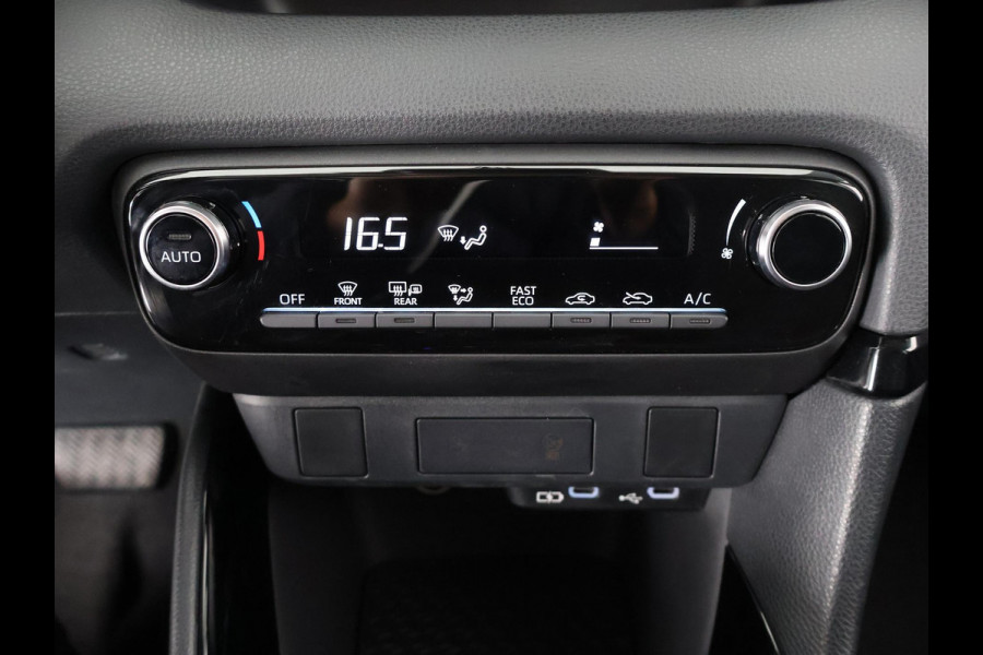 Toyota Yaris 1.5 HYBRID DYNAMIC PACK GARANTIE 2035 !! BIJNA NIEUW. CAMERA. APPEL/ANDROID/ ADAPTIVE