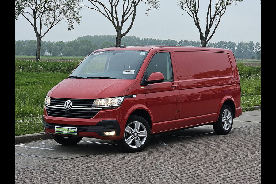 Volkswagen Transporter 2.0 TDI L2H1 Edition Automaat Navi Camera
