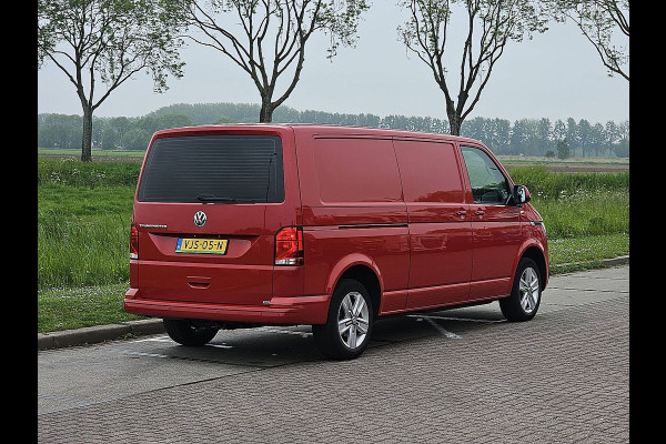 Volkswagen Transporter 2.0 TDI L2H1 Edition Automaat Navi Camera